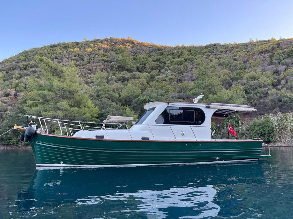 CUSTOM MADE LOBSTER 2024-1